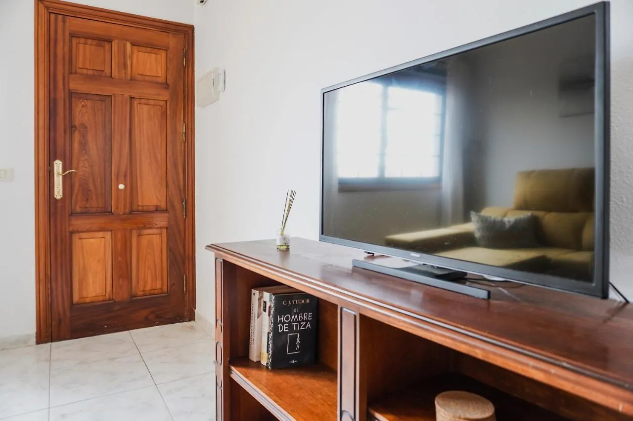 Apartment Bright House With Working Space El Medano