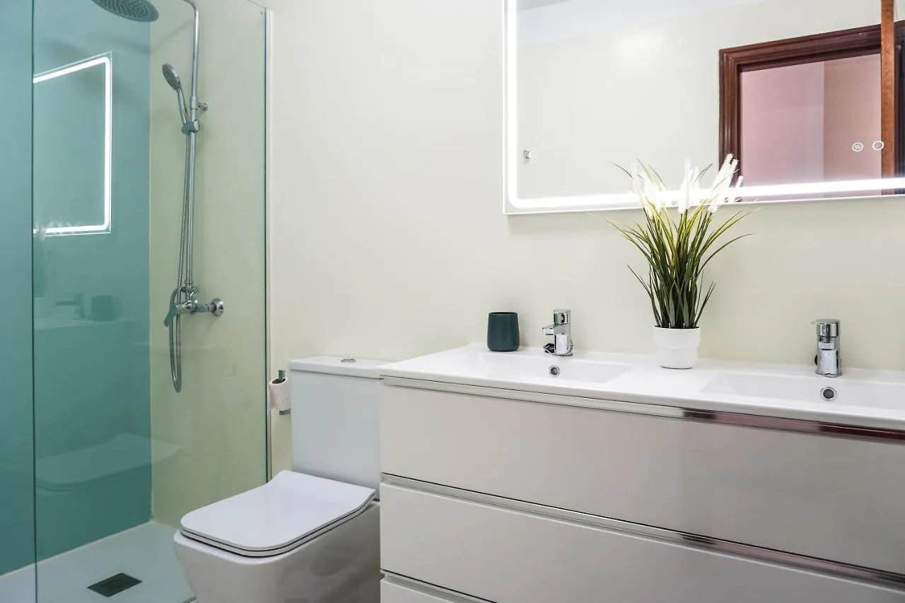 Bright House With Working Space El Medano  Apartment