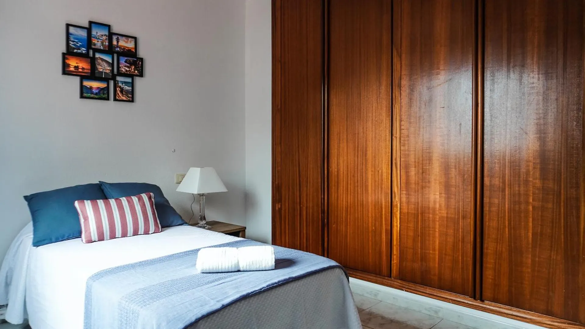 Bright House With Working Space El Medano  Spain