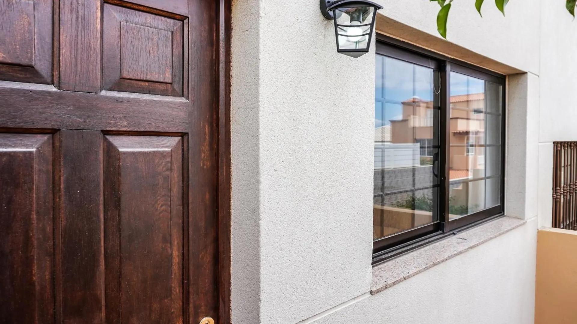 Bright House With Working Space El Medano  Apartment