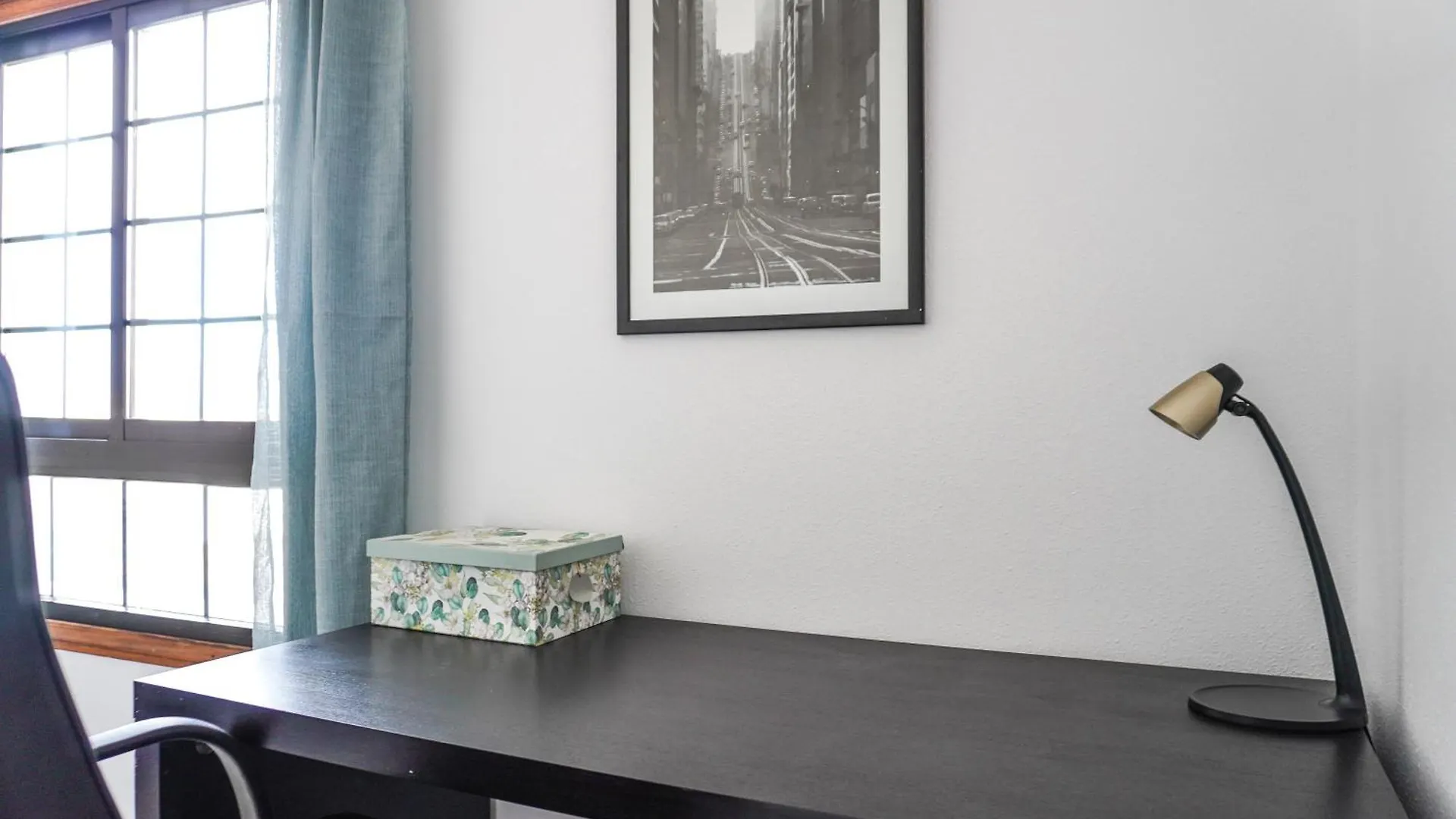 Apartment Bright House With Working Space El Medano  Spain